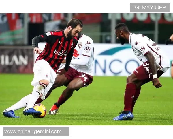 圣保利主场迎战卡斯鲁厄期待精彩对决与激烈竞争的足球盛宴